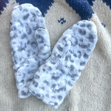 Snow Leopard Mittens