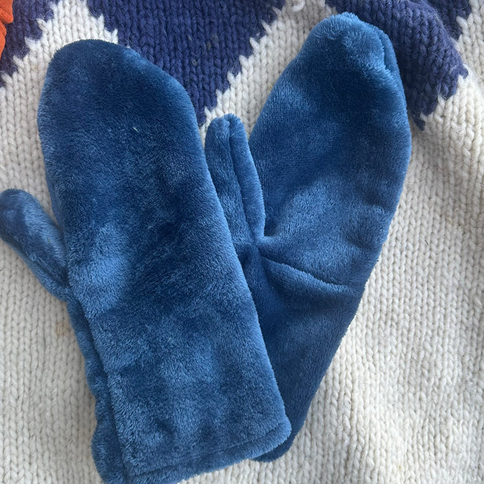 Slate Blue Mittens