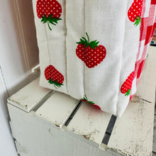 Strawberry 🍓Tote