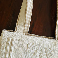Scallop Shell Knit Tote