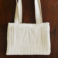 Scallop Shell Knit Tote